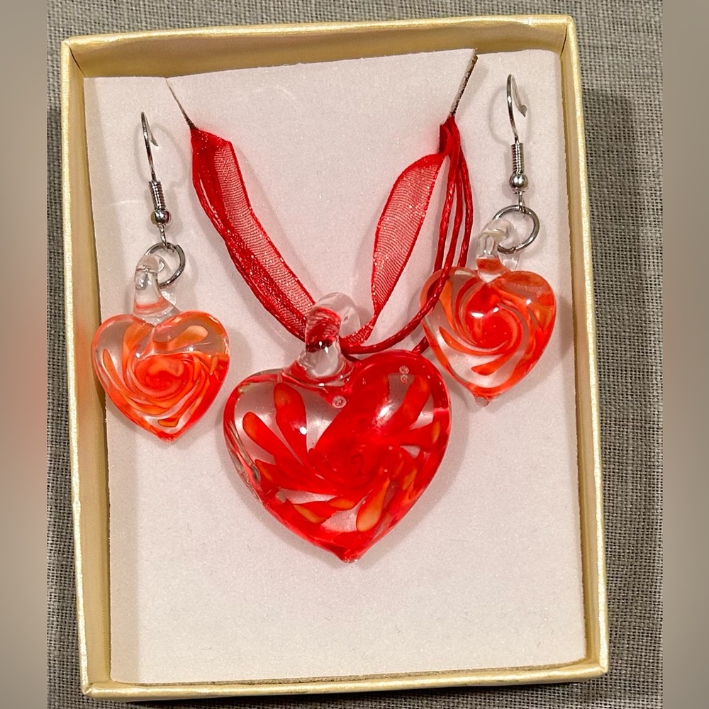 NWT Italian Handmade Blown Glass Necklace & Earrings